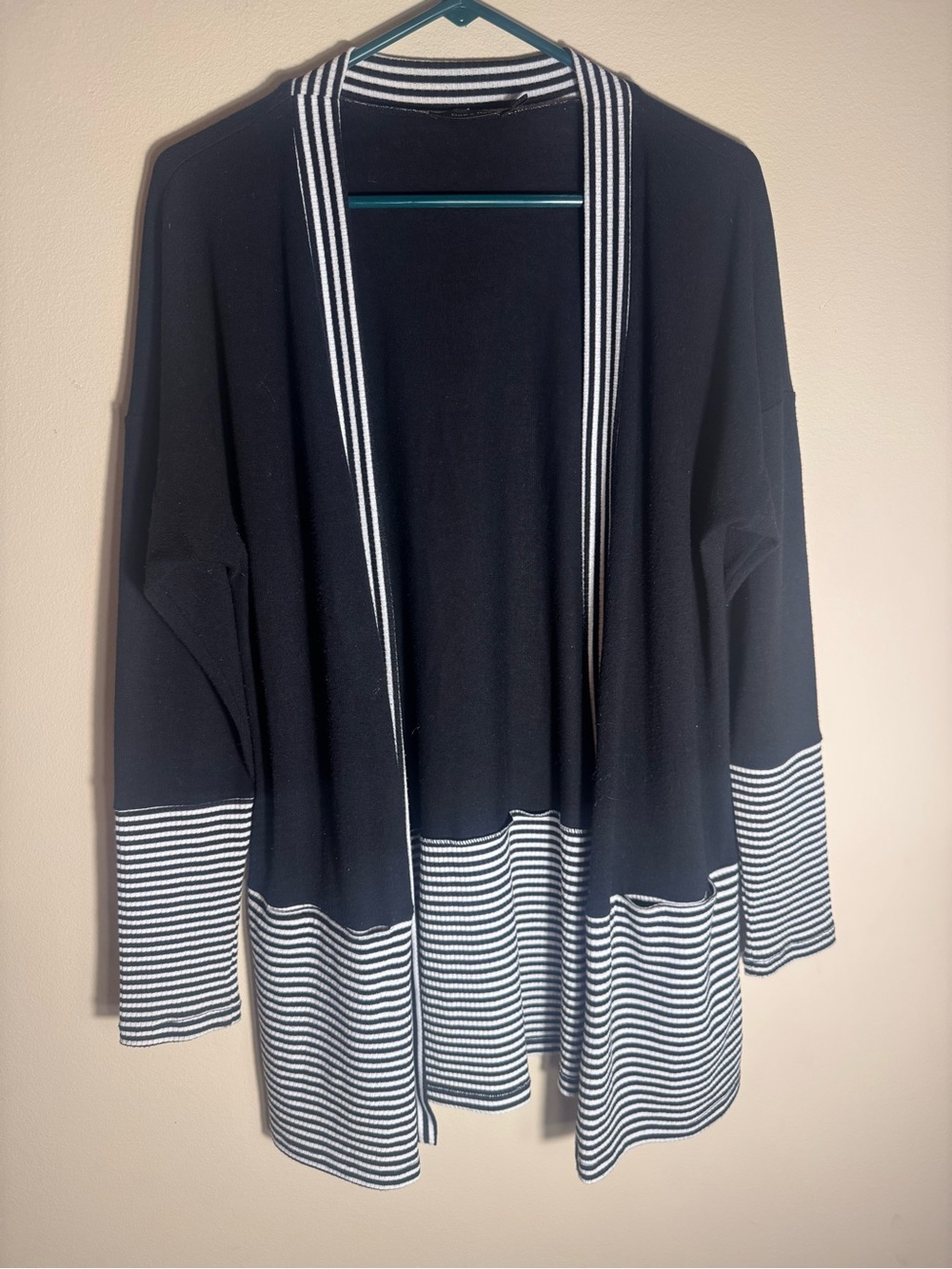 Doe & Rae Black & White Striped Open-Front Women's Long Cardigan Sweater
